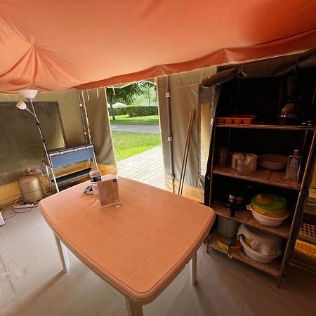 Camping De Montlouis-Sur-Loire Exterior foto
